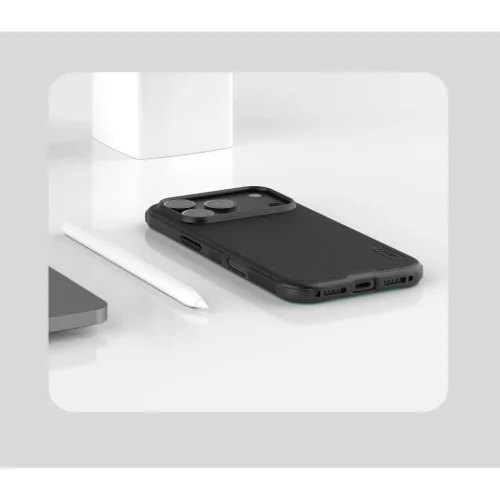  Apple iPhone 17 Pro Fekete Nillkin Super Frosted PRO Mágneses Hátla-6902048303744 7 kép