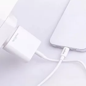 Maxlife MXTC-06-20AC PD QC töltő 1x USB-C 1x USB 20W fehér + USB-C -5907457738423 2 kép