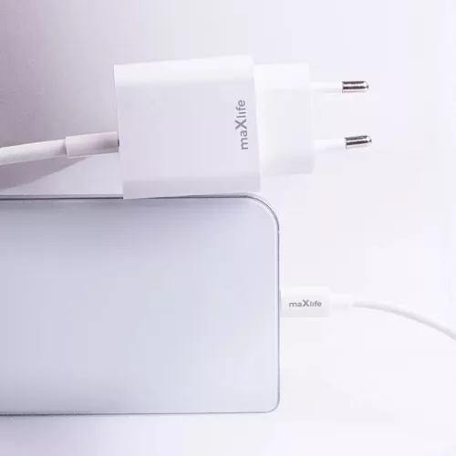 Maxlife MXTC-06-20AC PD QC töltő 1x USB-C 1x USB 20W fehér + USB-C -5907457738423 3 kép