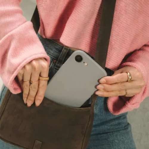 iPhone 16e / 17e Tech-Protect Silicone Magsafe tok, Szürke-5906302392766 4 kép