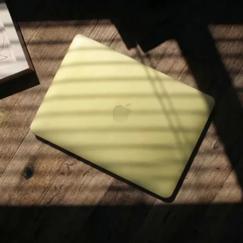 MacBook Neo 13 2026 Tech-Protect Softshell matt citromsárga tok-5906302323180 7 kép