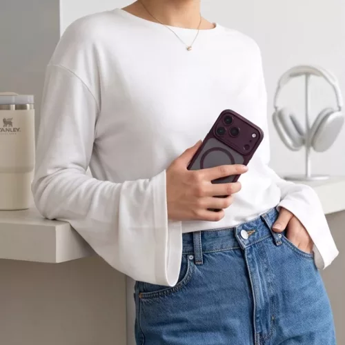 Apple iPhone 17 Pro / 18 Pro matt sötétcseresznye Tech-Protect MagPe-5906302341924 8 kép