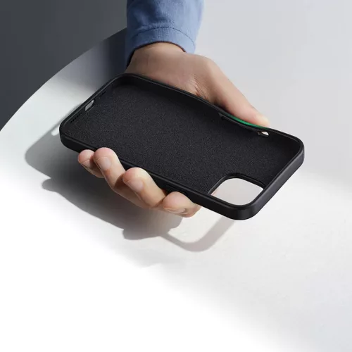 iPhone 14 Plus Ugreen Silky Silicone Protective tok fekete-6957303899203 6 kép