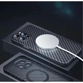 iPhone 14 Pro MagSafe-kompatibilis karbon mintás TPU tok fekete szín- 2 kép