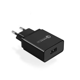 Ugreen hálózati töltő adapter CD122, 18W, QC 3.0, USB (fekete)-6957303872732 1 kép