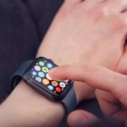 Google Fitbit Versa 4 Wozinsky Hibrid kijelzővédő üvegfólia feket-9145576274538 4 kép