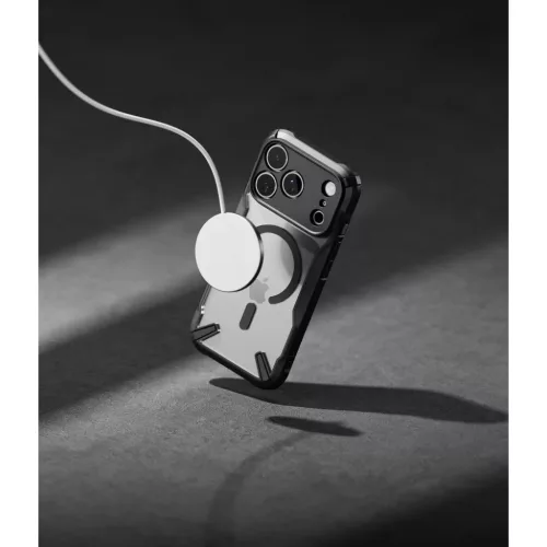 Apple iPhone 17 Pro / 18 Pro fekete Ringke Fusion X Magnetic MagSafe t-8800380462786 10 kép